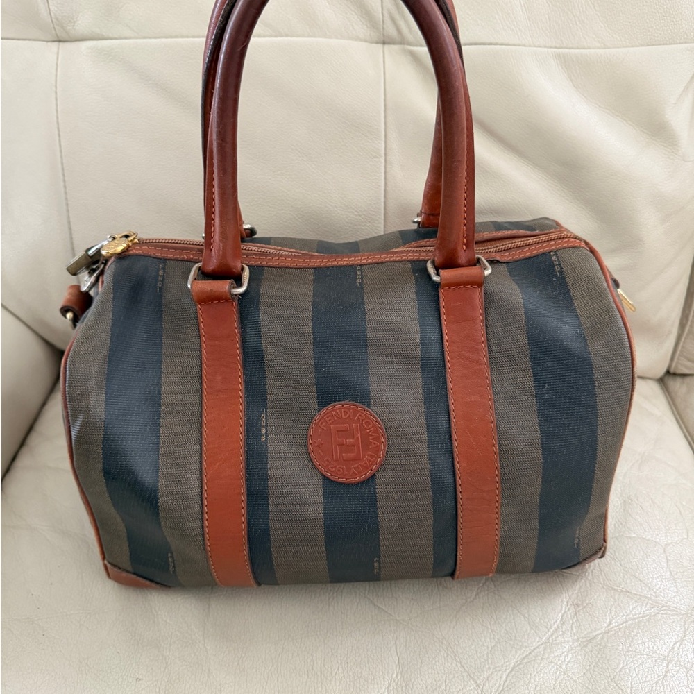Vintage FENDI bag, authentic, made in Italy - Picture 2 of 16